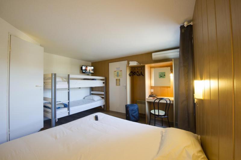 Brit Hotel Essentiel Pau Lescar Exterior foto